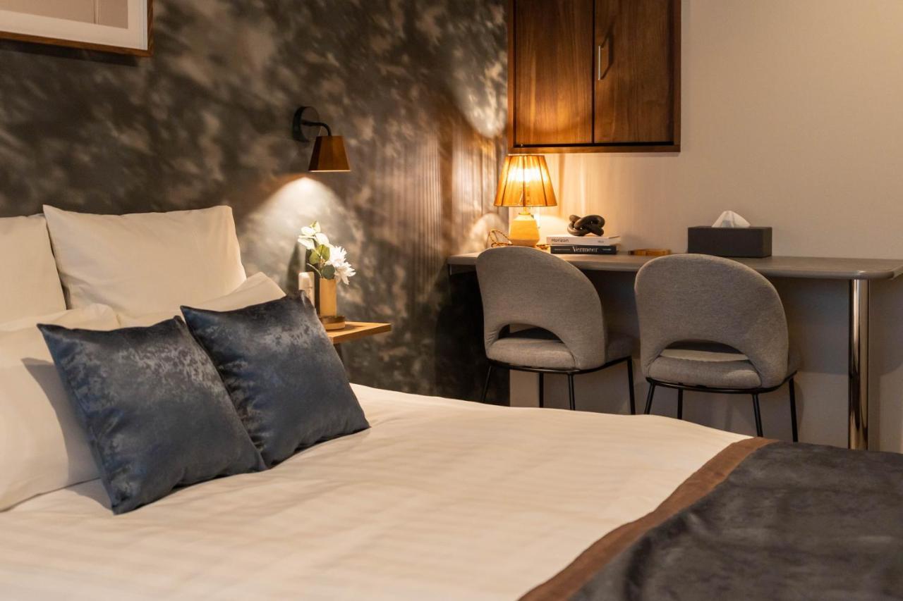 Bijou Suites Classic Osaka Bagian luar foto