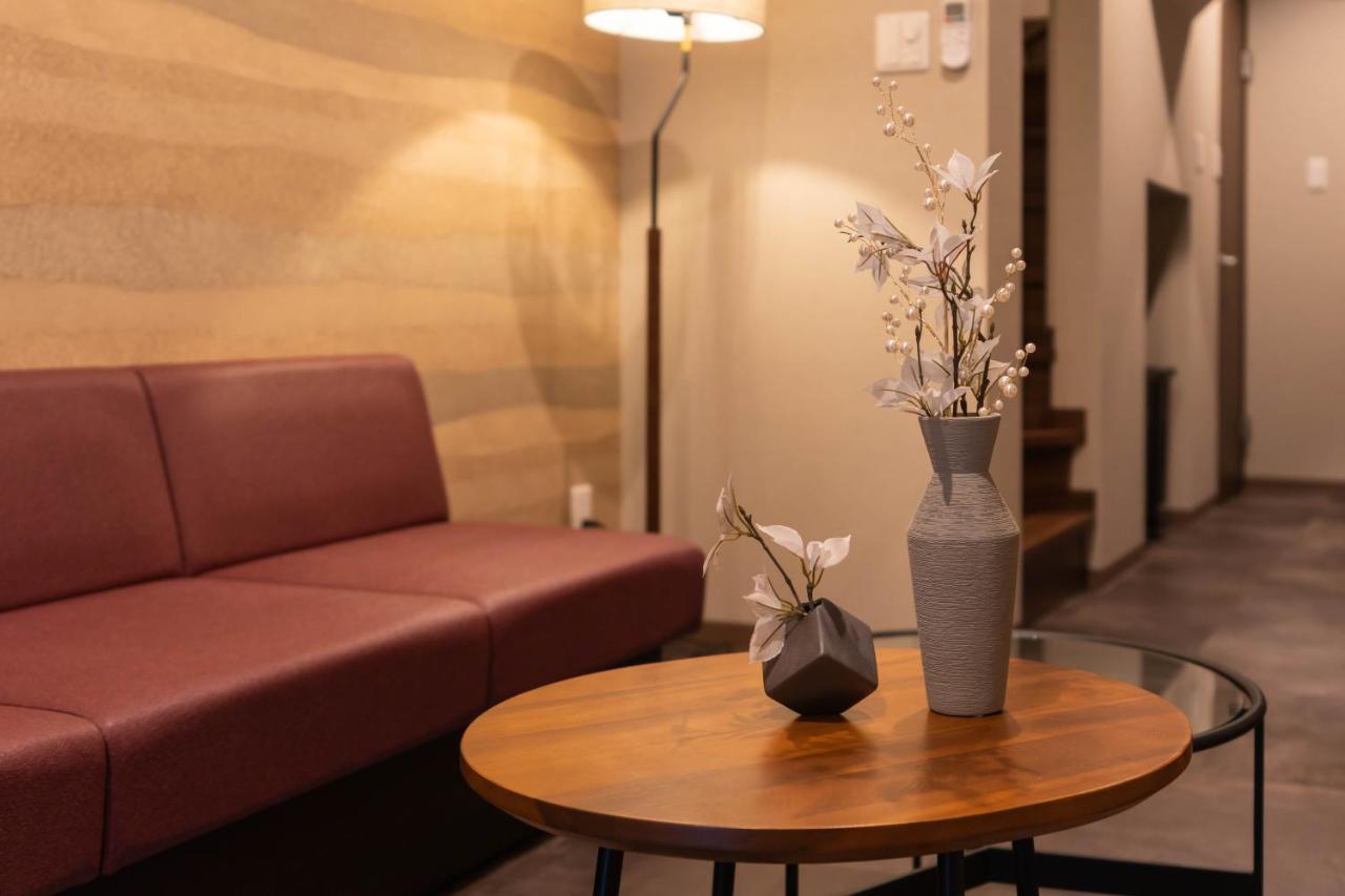 Bijou Suites Classic Osaka Bagian luar foto